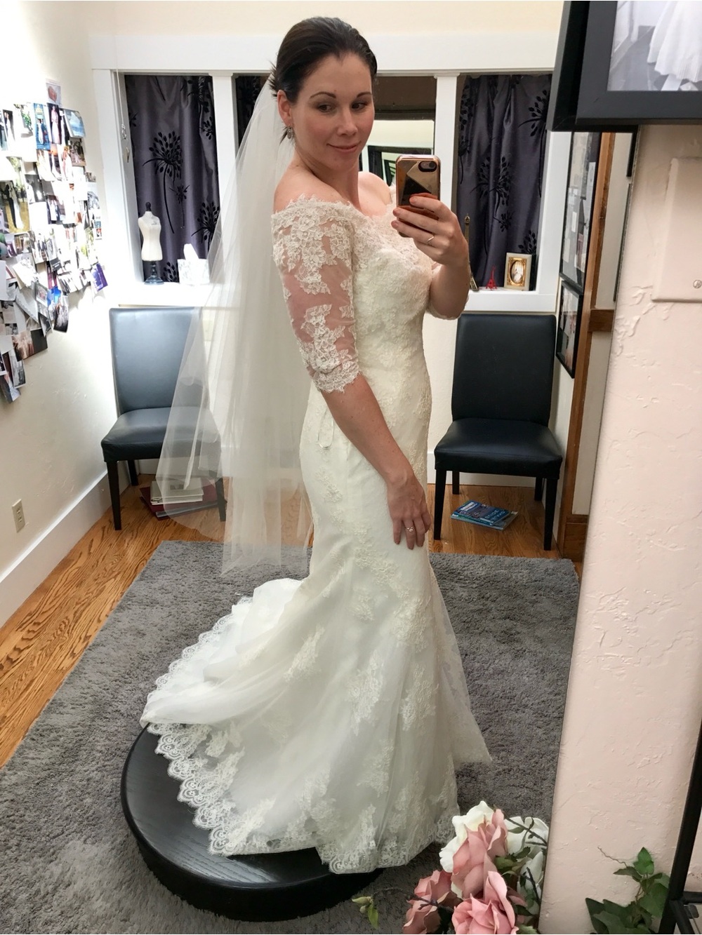 Pronovias Mandara Ivory sze 12 tailored for sze 8 - Picture 6 of 8